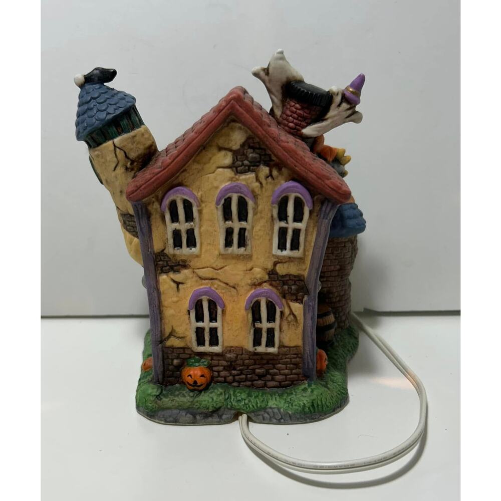 SPOOKY HOLLOW Toy Shop Lighted Porcelain Halloween Village Vintage Cord Box - Picture 4 of 6